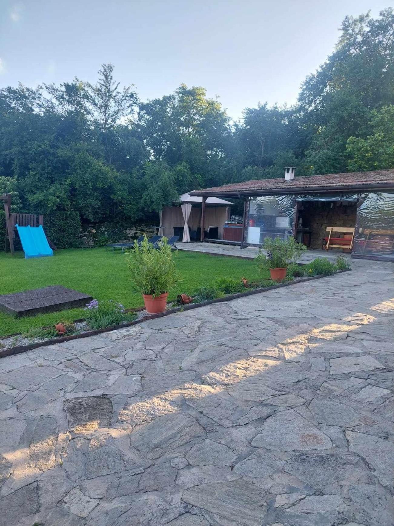 Villa Митровата Къща Raynovtsi Esterno foto