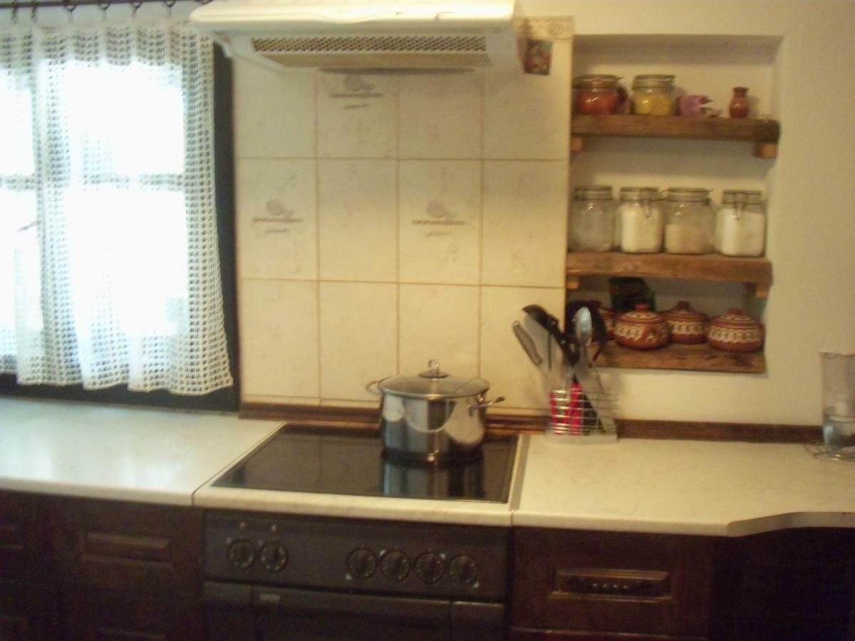 Villa Митровата Къща Raynovtsi Esterno foto