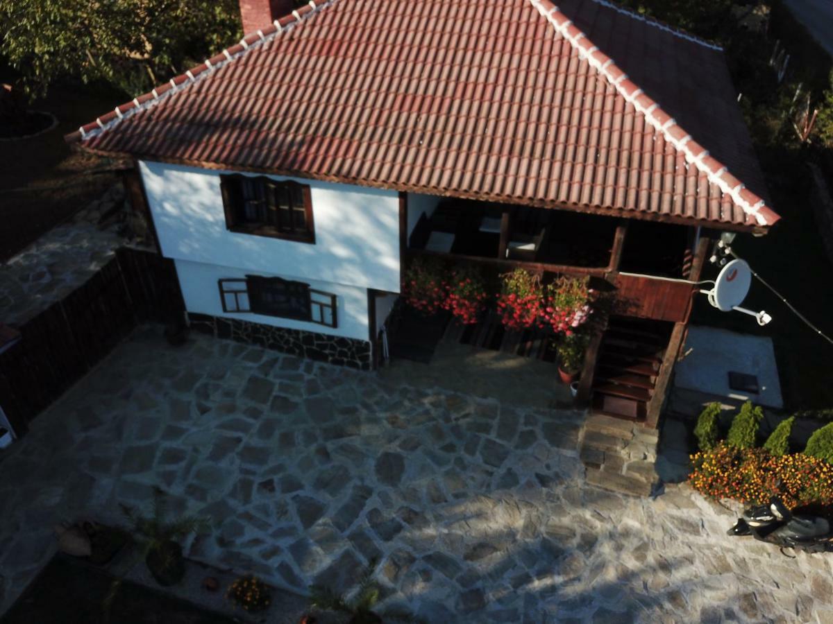 Villa Митровата Къща Raynovtsi Esterno foto